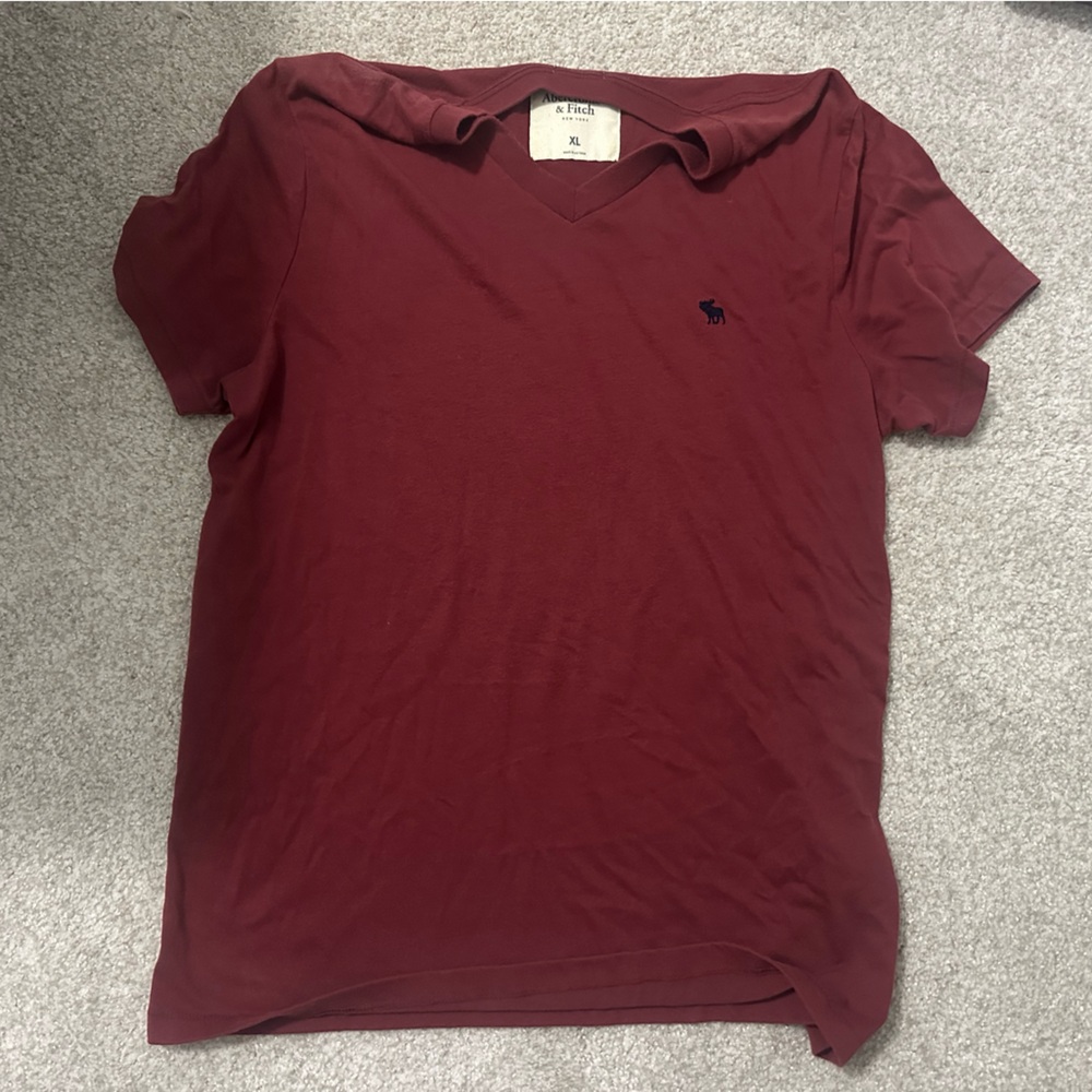 Abercrombie & Fitch Red Short Sleeve Tee